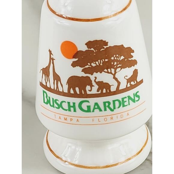 Busch Gardens Salt & Pepper Shakers Tampa Florida 3 1/4" Porcelain Souvenir 80's - Picture 4 of 12